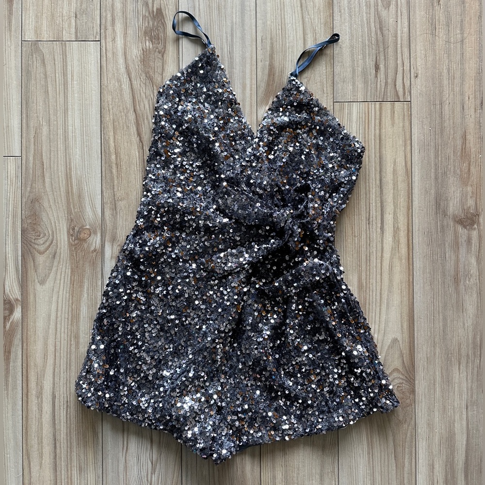 SEQUINED SILVER PARTY ROMPER